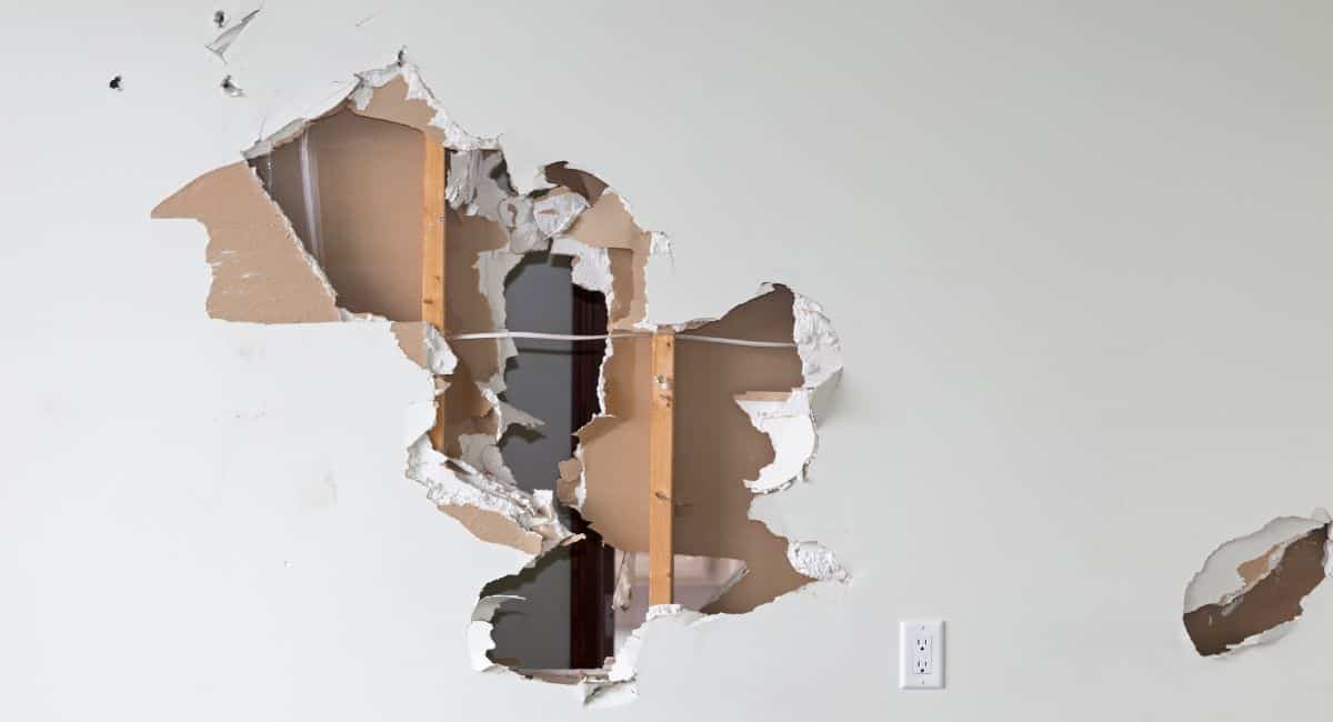 Replace vs. Repair Drywall